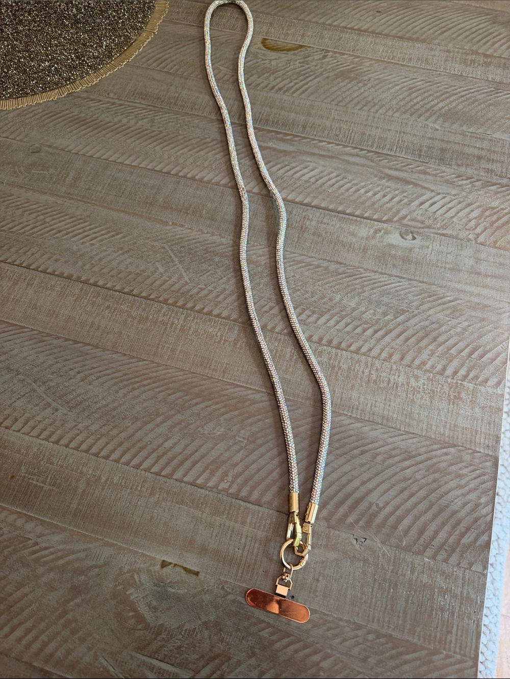 Rhinestone Crossbody with Gold Detailing Cell Phone Crossbody Strap-NEW - Picture 2 of 4